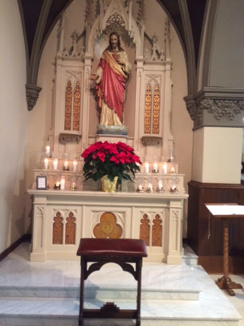 Sacred Heart of Jesus statue